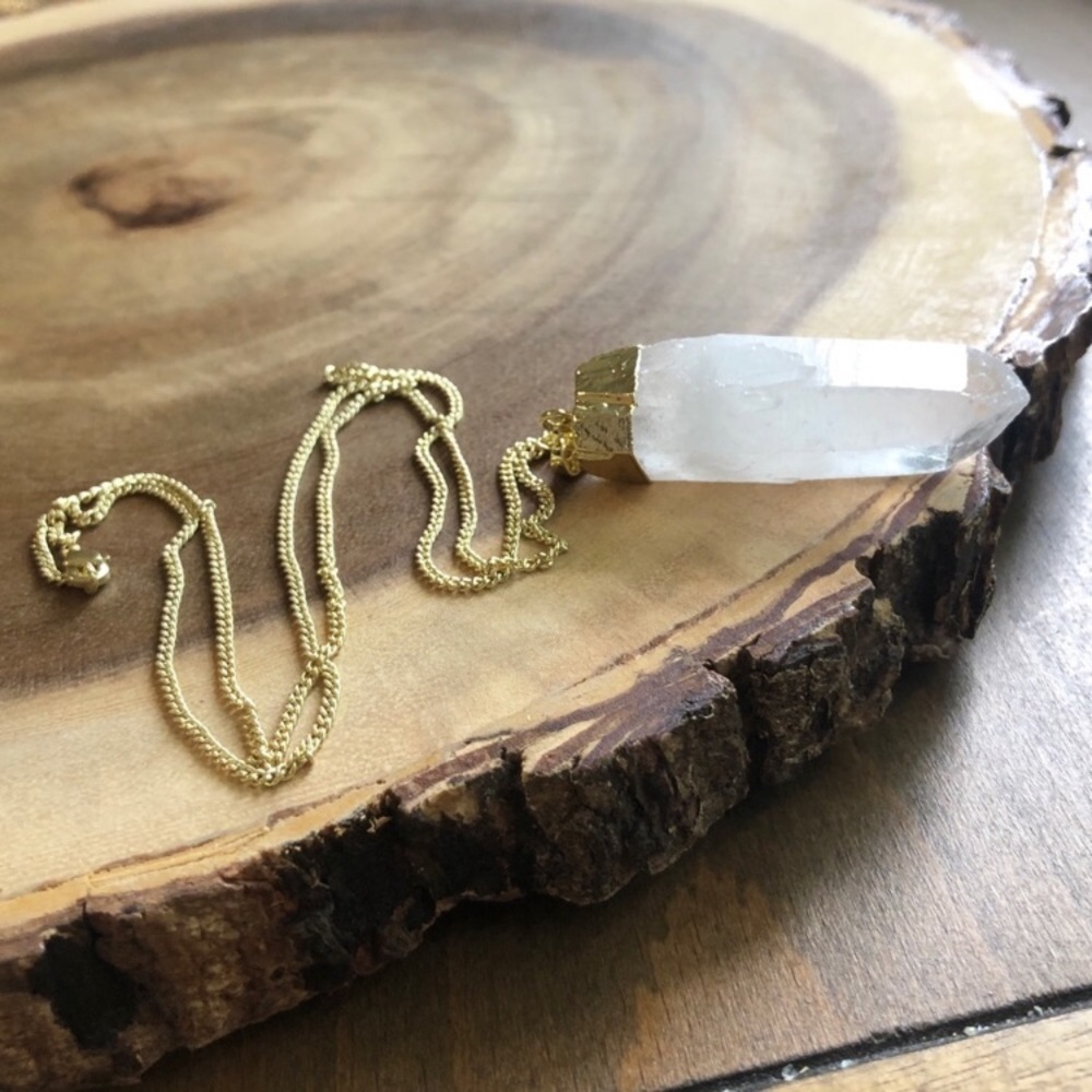 ❗️LAST❗️Raw Crystal Pendant Necklace - Picture 5 of 7